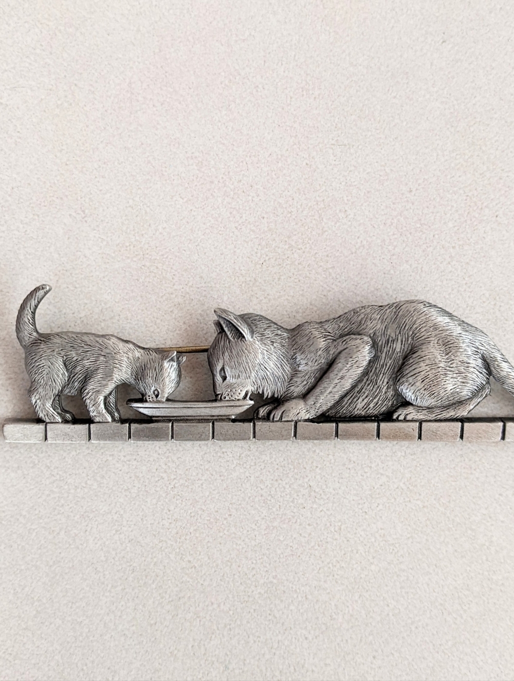 Vintage JJ Jonette Jewelry Pewter Cat Brooch Long Bar Pin Kitten Bowl Saucer